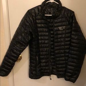 Men’s Mountain Hardwear light puffer Jacket